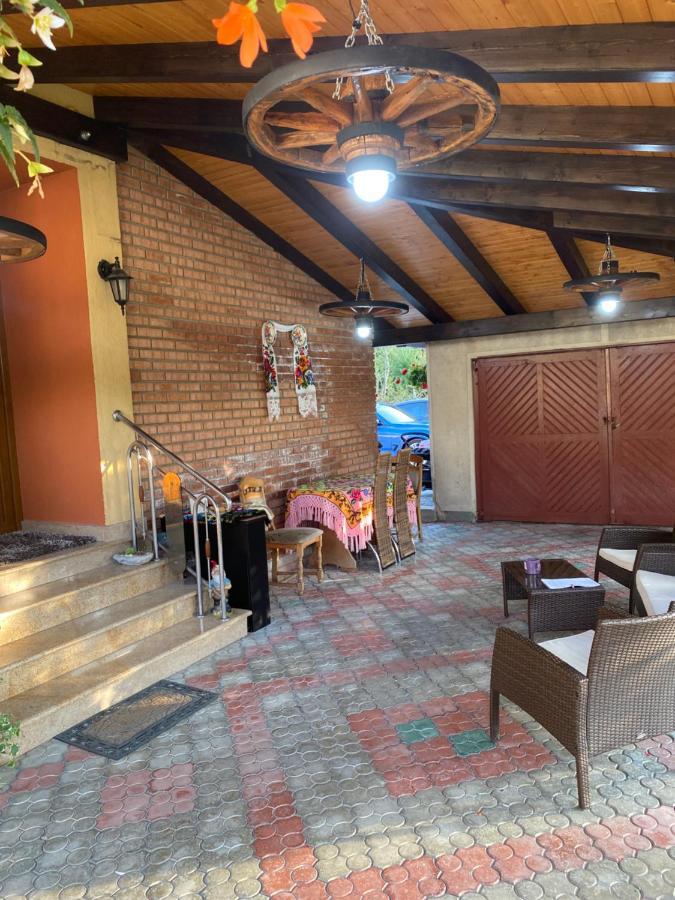 Casa Cu Flori Moisei Otel Dış mekan fotoğraf