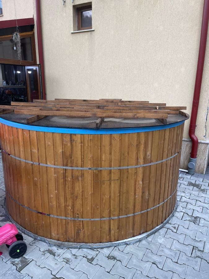 Casa Cu Flori Moisei Otel Dış mekan fotoğraf