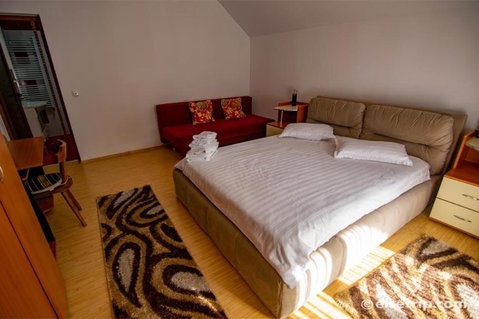 Casa Cu Flori Moisei Otel Dış mekan fotoğraf